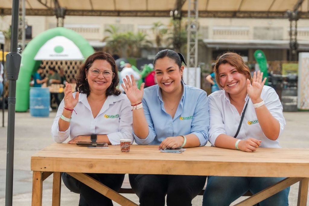 Feria de productores Uniban 2024